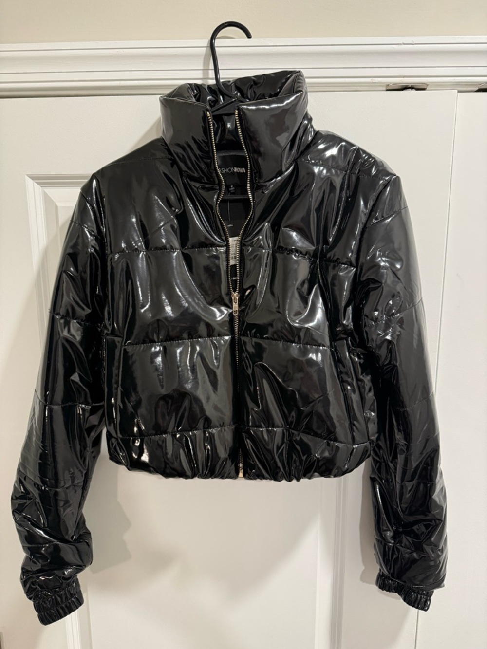 Black Shiny Patent Cropped Puffer Jacket size medium